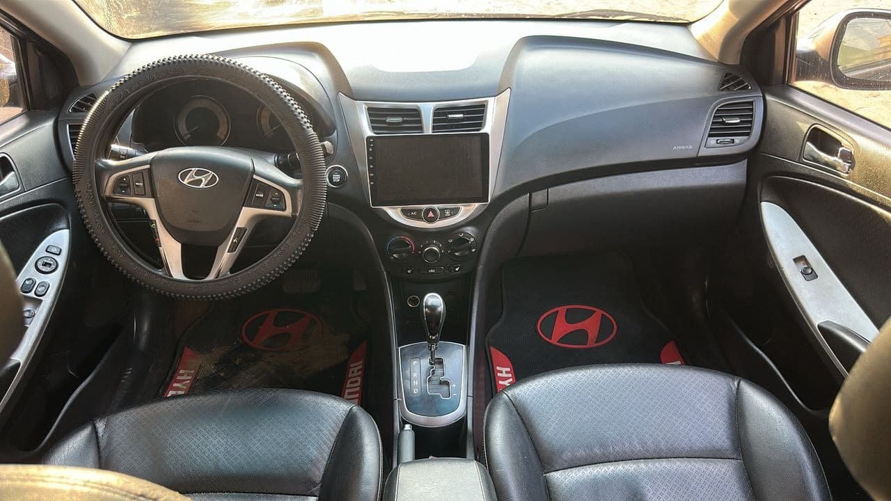 hyundai-accent